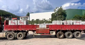 上海 芝麻灰花岗岩地铺石出货日常