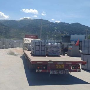 上海 芝麻白仿形路沿石，直形路沿石