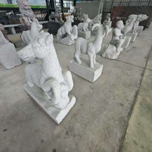 上海 芝麻白花岗岩造型立体雕刻——十二生肖