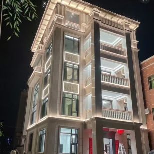 上海 芝麻白花岗岩别墅外墙夜间效果