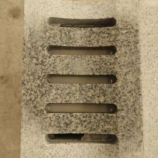 上海 芝麻白拉丝面花岗岩U型开槽排水槽