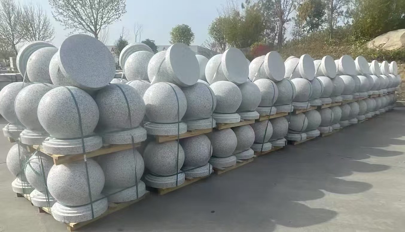 上海 白麻花岗岩石材圆球，石球，挡车球，隔离球，景观石球，风水球等