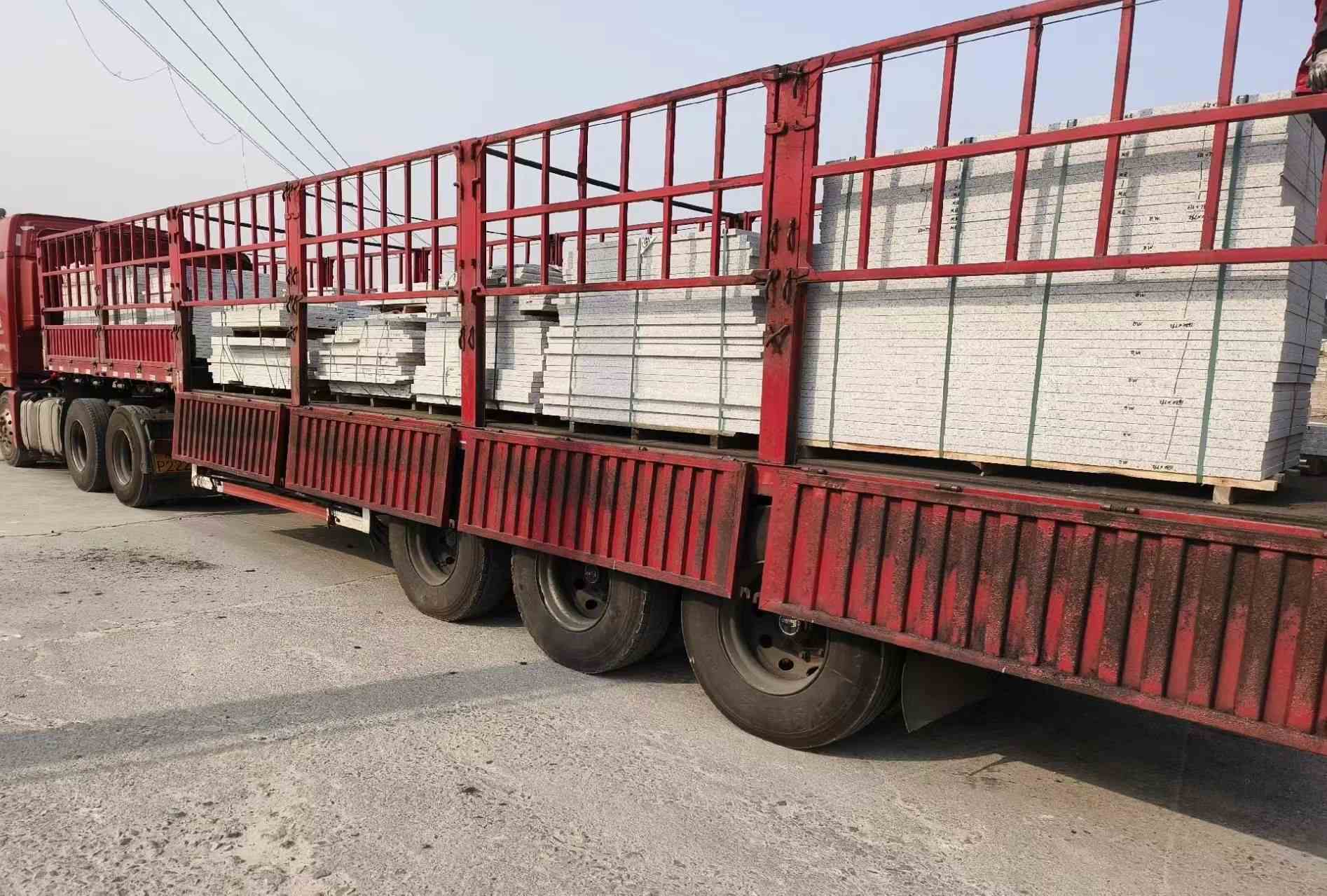 上海 白麻荔枝面外墙干挂，工厂装车日常