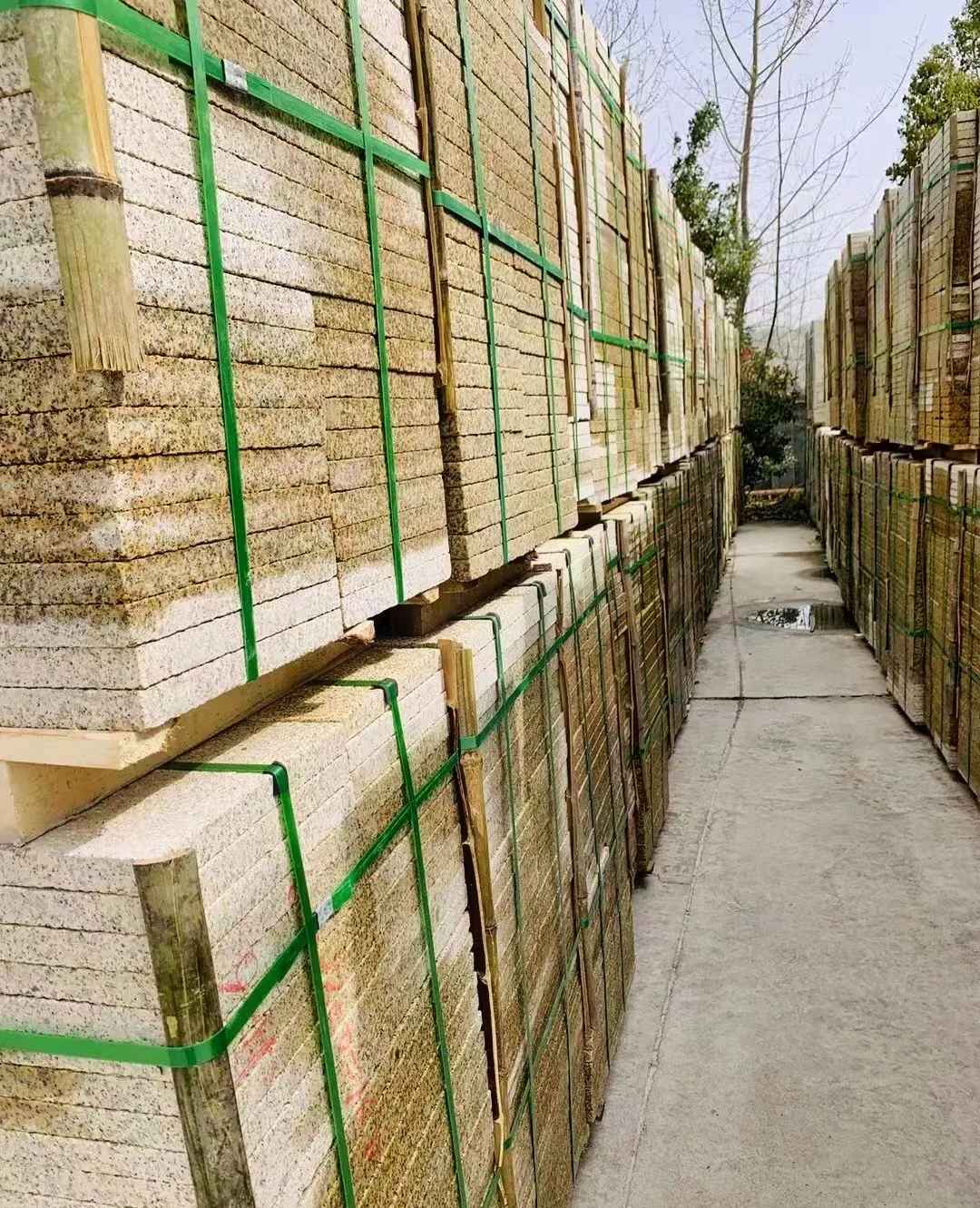 上海 黄金麻花岗岩荔枝面地铺石