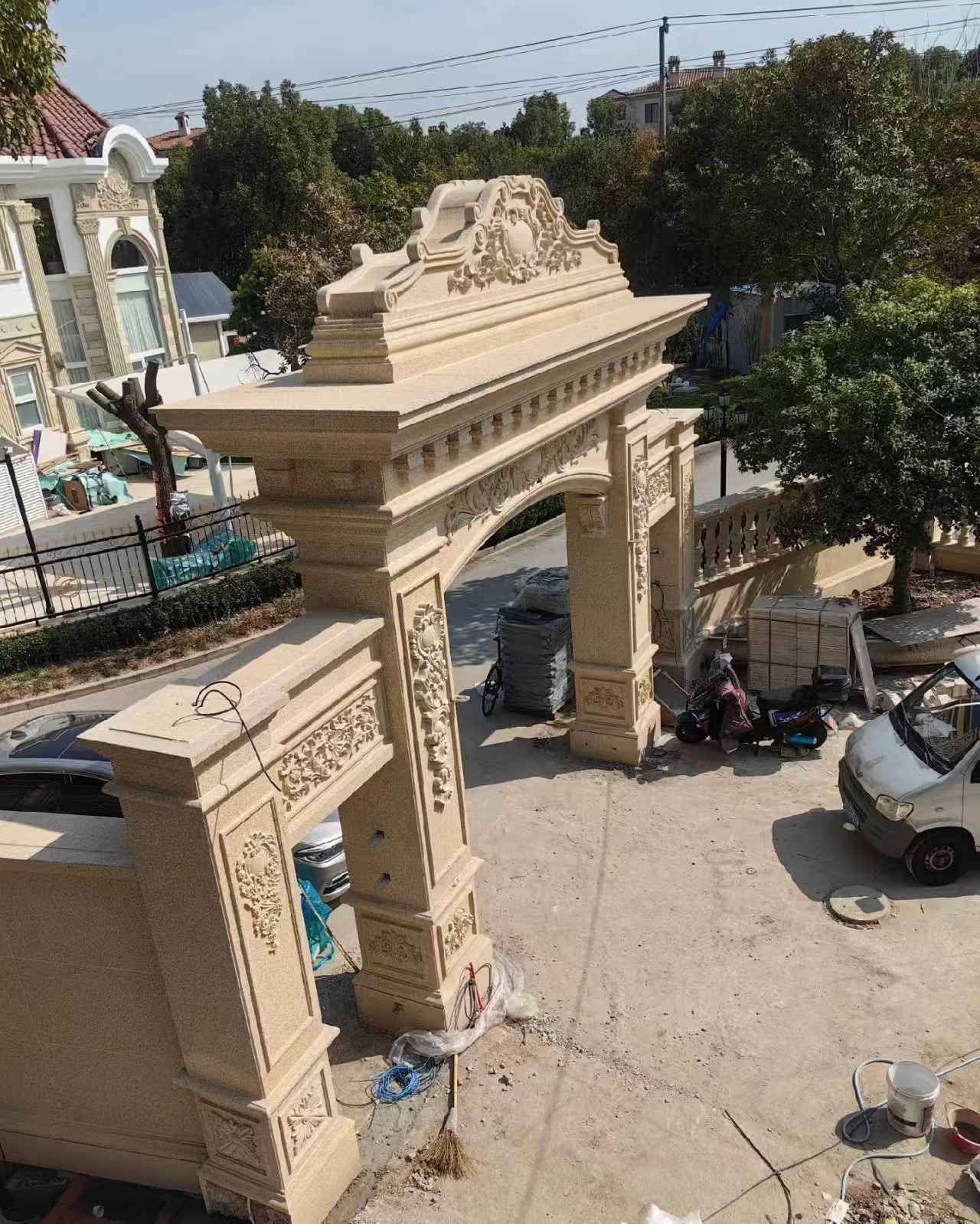 上海 黄金麻荔枝面花岗岩别墅门楼