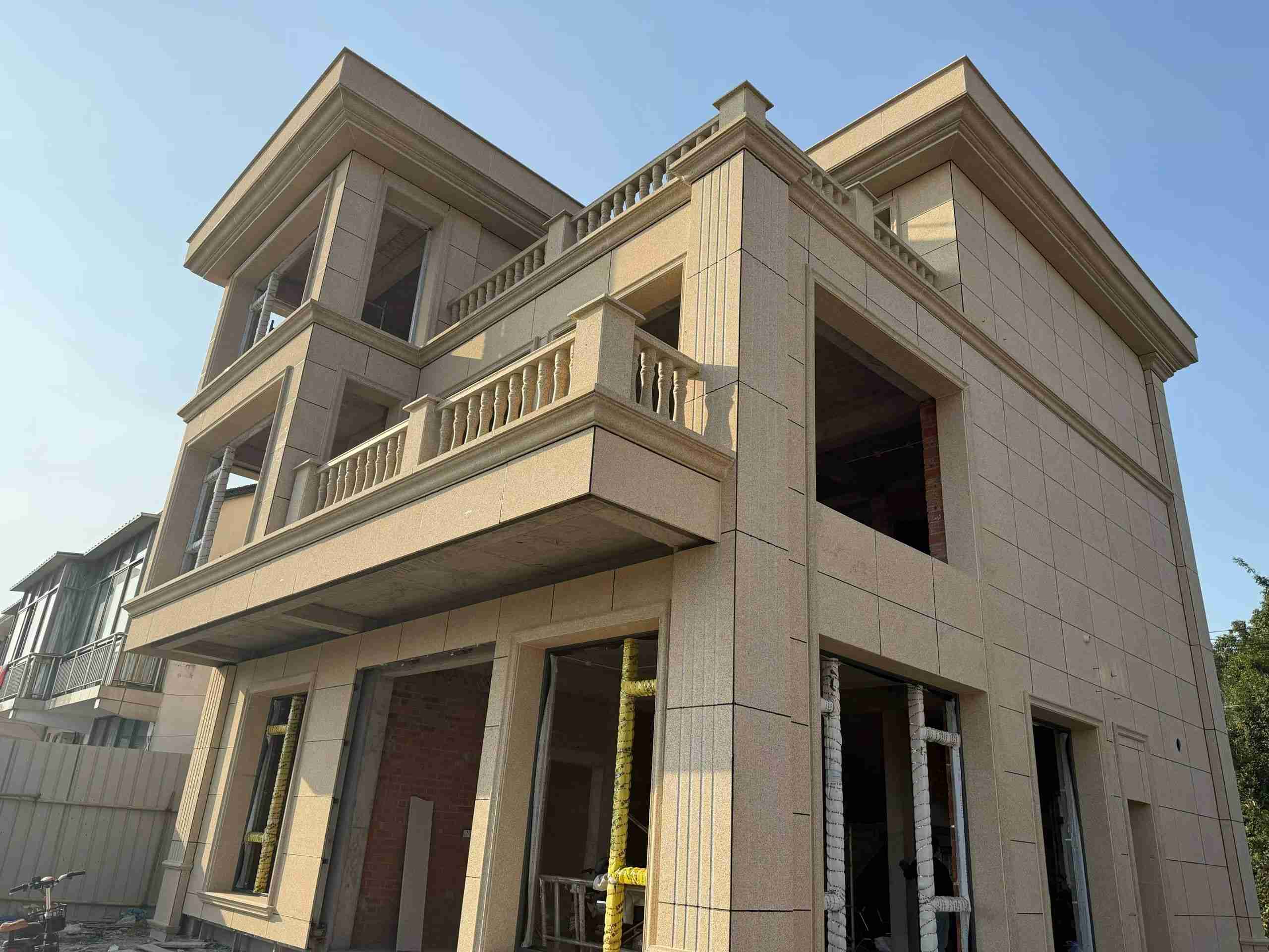 上海 黄金麻花岗岩石材荔枝面外墙干挂效果展示