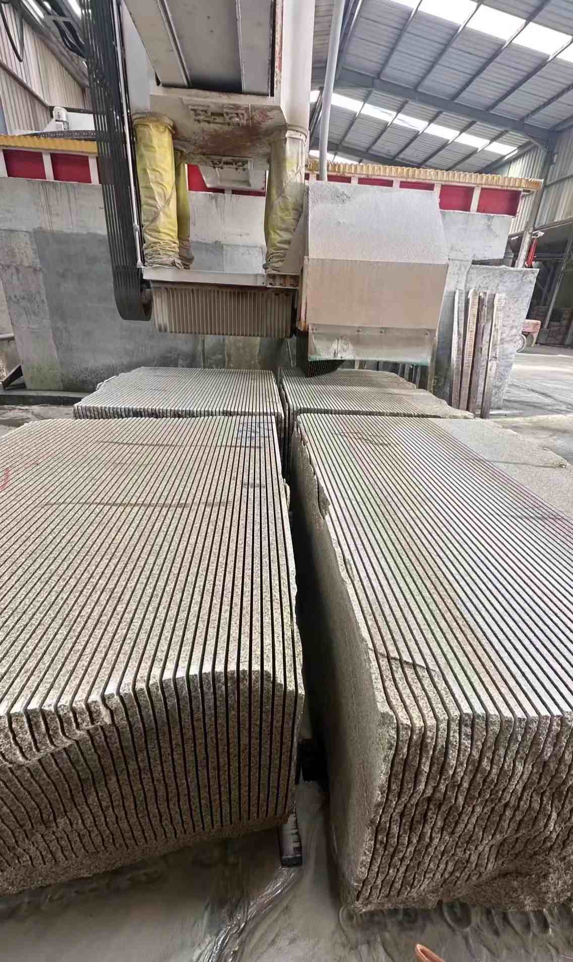 上海 车间生产日常，黄金麻白麻花岗岩