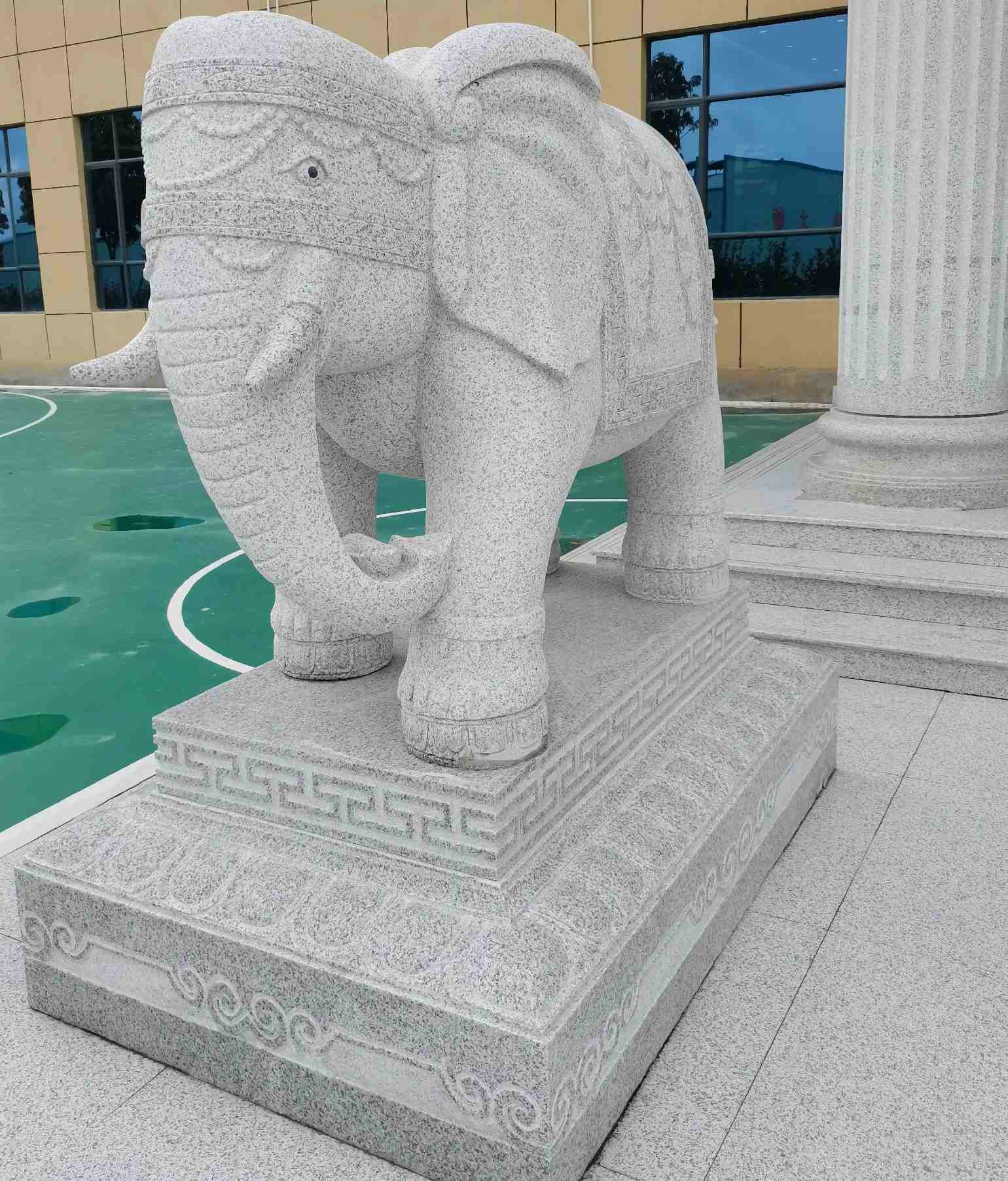 上海 白麻花岗岩动物异形石雕-大象
