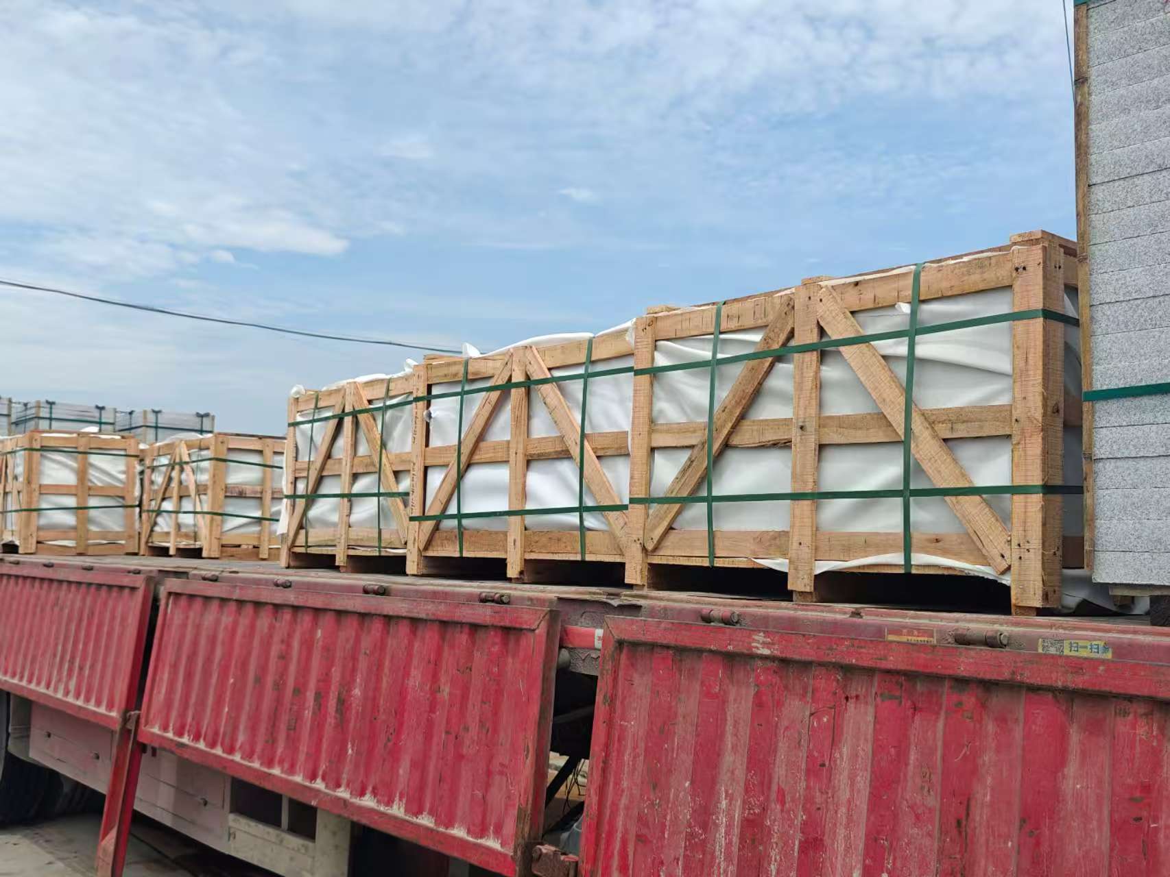 上海 芝麻白花岗岩地铺石出口专车-泰国游