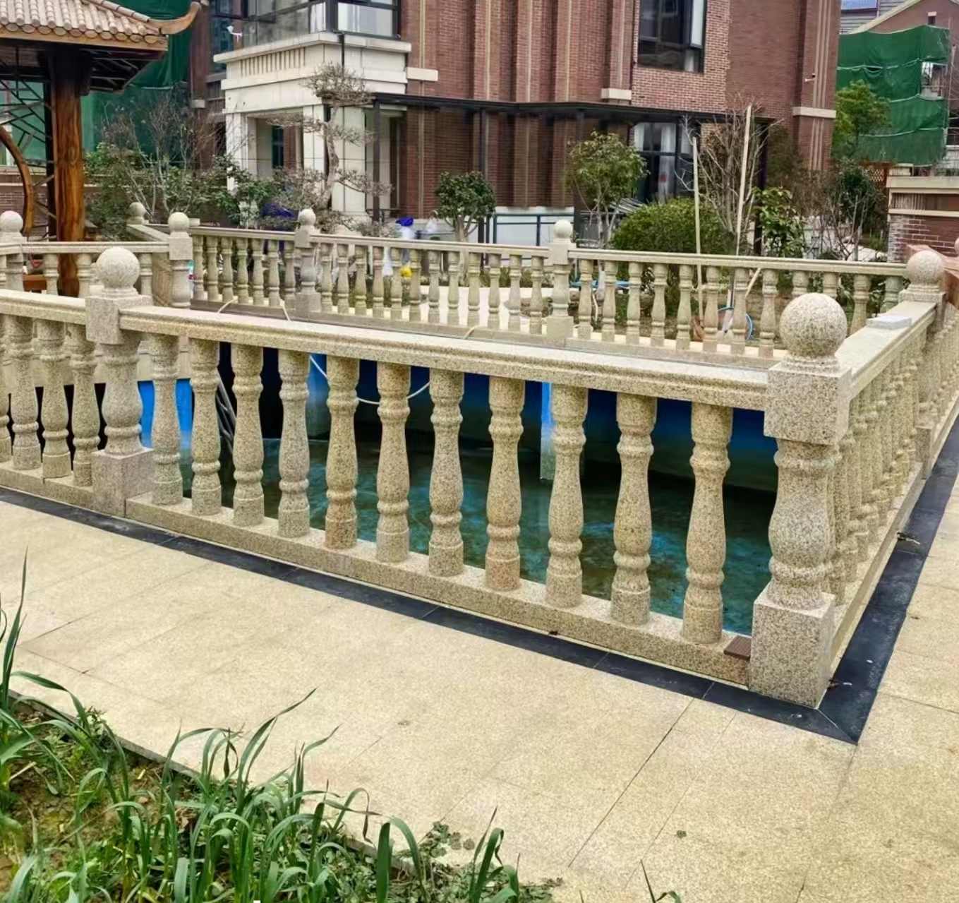 上海黄金麻花岗岩石材栏杆，扶手，将军柱，花瓶柱