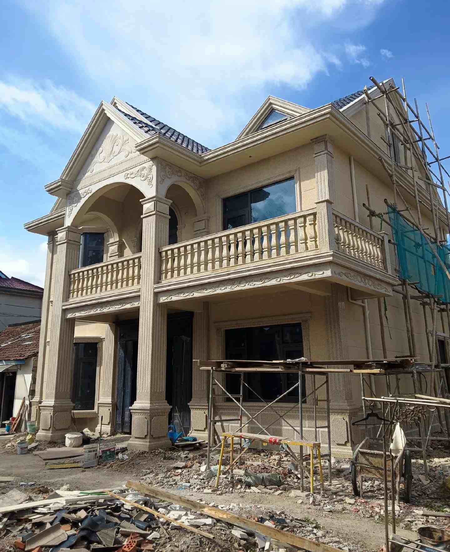 上海 黄金麻花岗岩石材私人别墅雕花门楼柱阳台栏杆