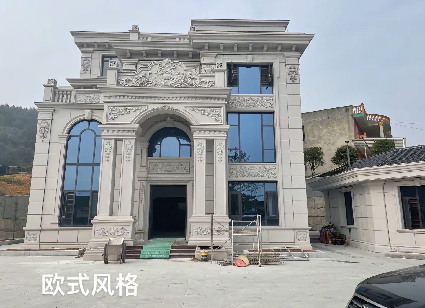 上海 白麻花岗岩别墅外墙干挂