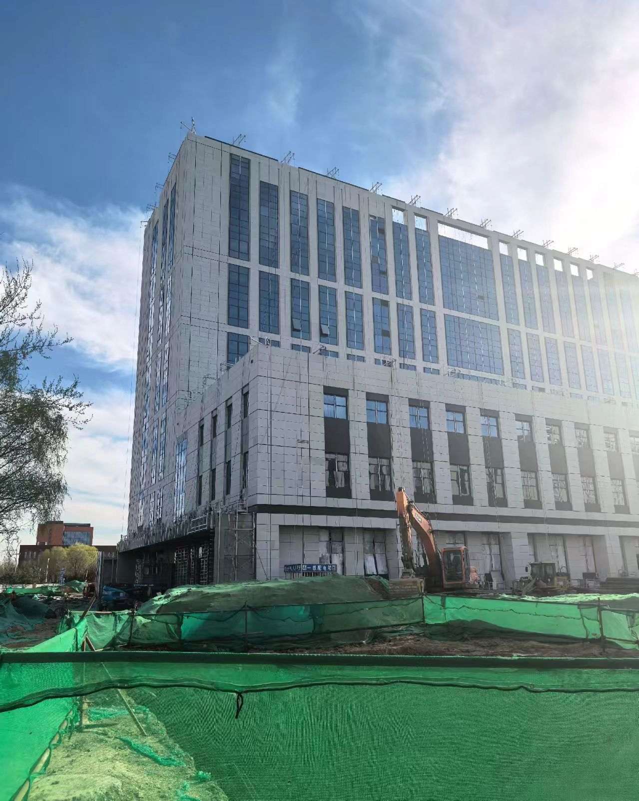 上海 白麻花岗岩石材外墙干挂