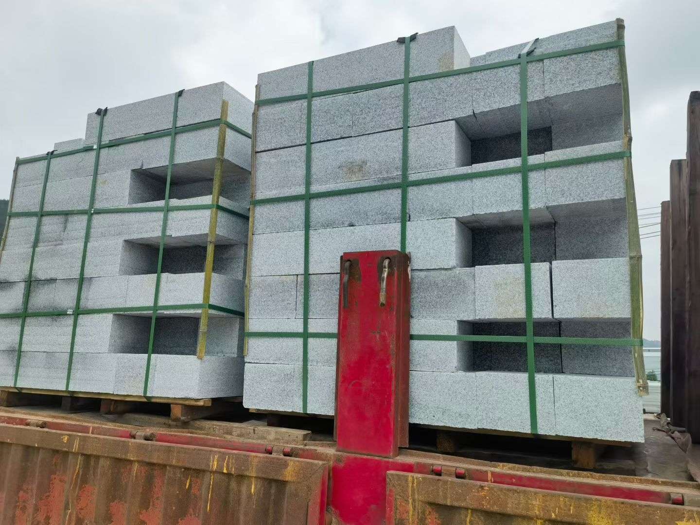 上海 芝麻白花岗岩路沿石，平石，路侧石，马路牙子，路缘石，立缘石，平缘石等